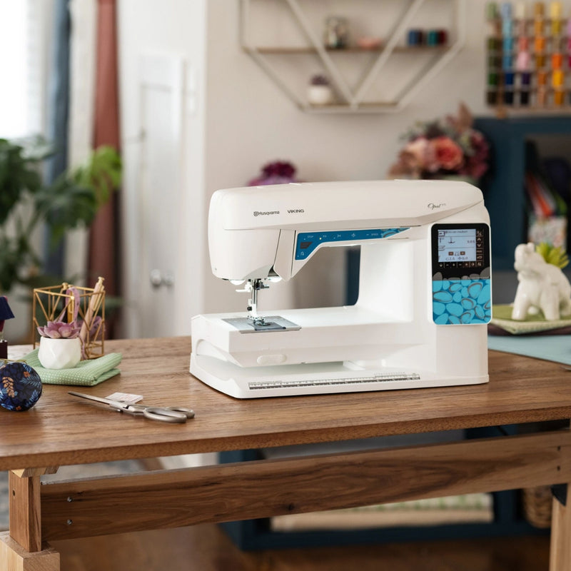 Machine à coudre Husqvarna Opal 670 - Démonstrateur